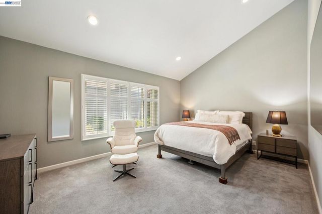 3430 Camanoe Ln, Alameda, CA 94502