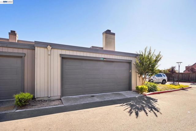 3430 Camanoe Ln, Alameda, CA 94502