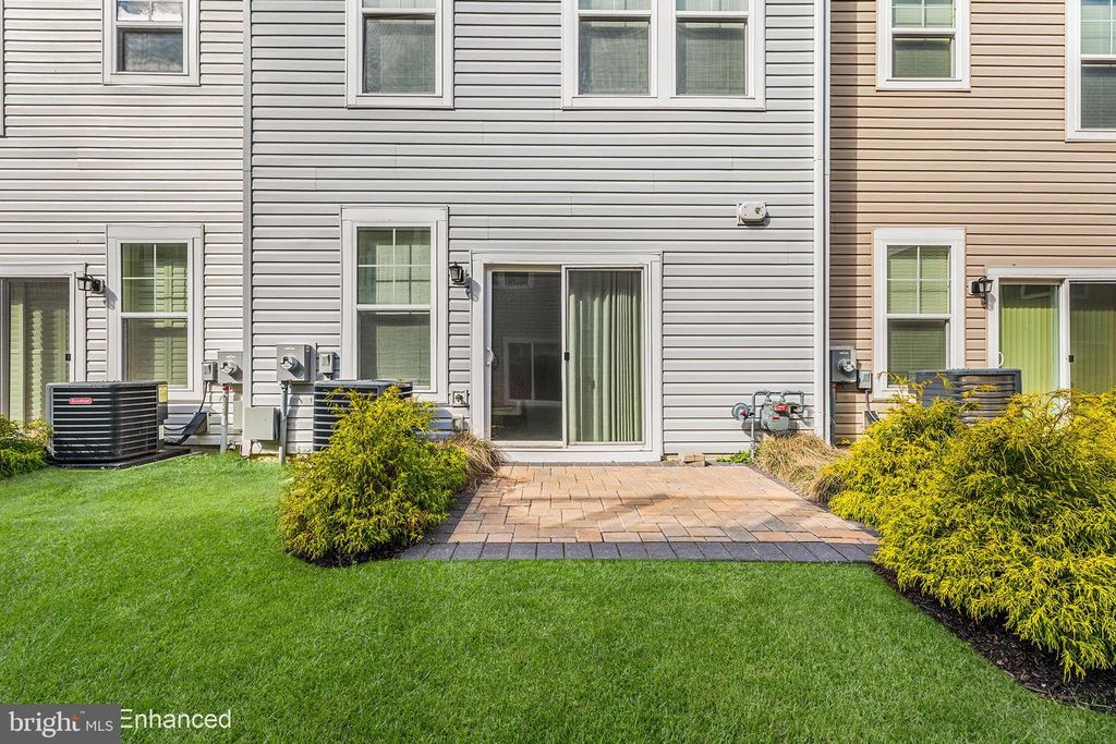Image 11 of property listing at 520 MARSHY CV #163, Cambridge, MD 21613