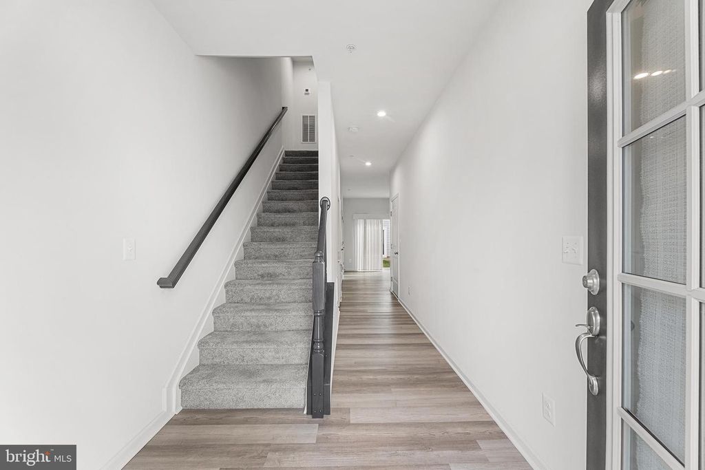 Image 12 of property listing at 520 MARSHY CV #163, Cambridge, MD 21613