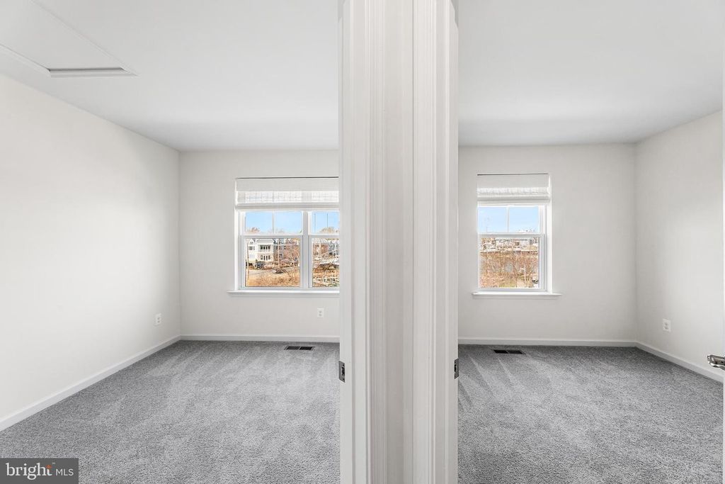 Image 25 of property listing at 520 MARSHY CV #163, Cambridge, MD 21613