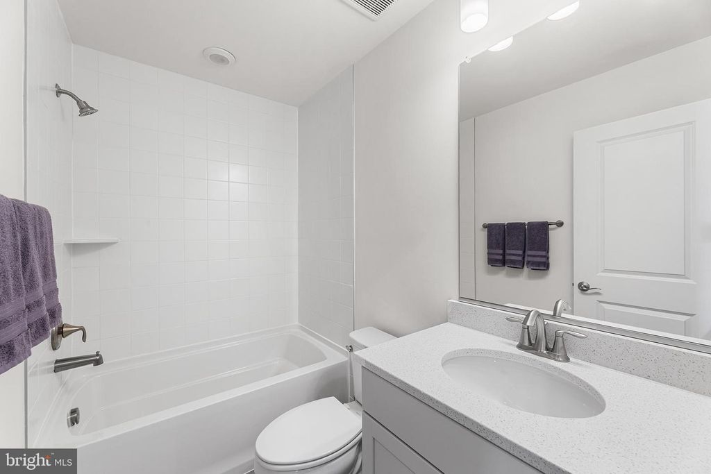 Image 30 of property listing at 520 MARSHY CV #163, Cambridge, MD 21613