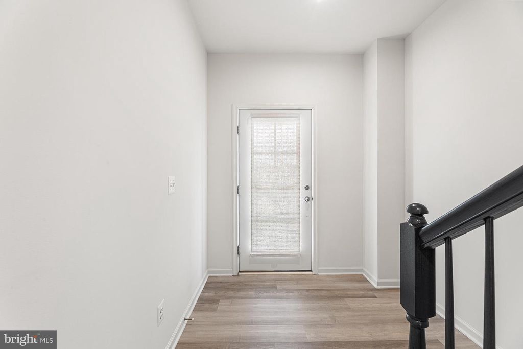 Image 7 of property listing at 520 MARSHY CV #163, Cambridge, MD 21613