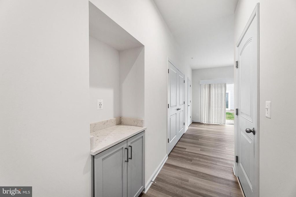 Image 8 of property listing at 520 MARSHY CV #163, Cambridge, MD 21613