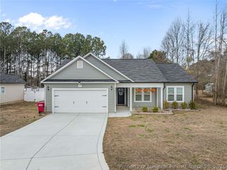 72 Magnolia Street, Parkton, NC 28371