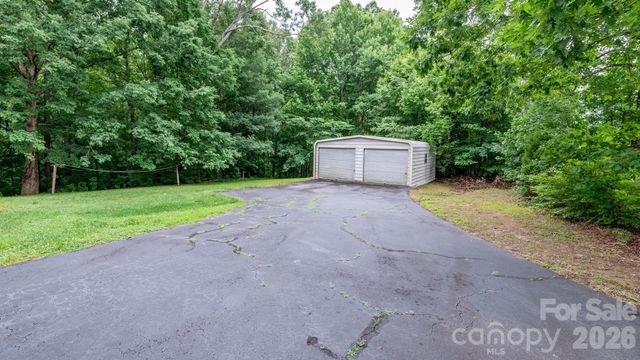4449 Hickory Highway, Statesville, NC 28677