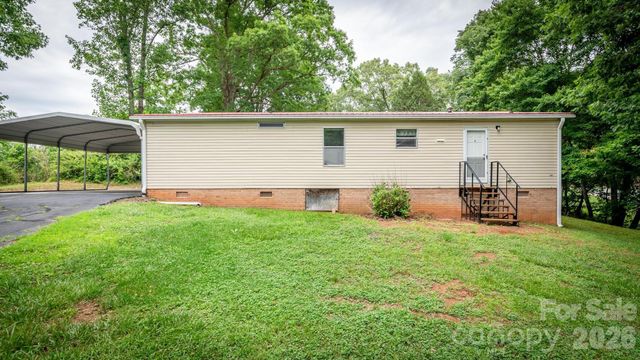 4449 Hickory Highway, Statesville, NC 28677