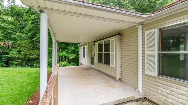 4449 Hickory Highway, Statesville, NC 28677