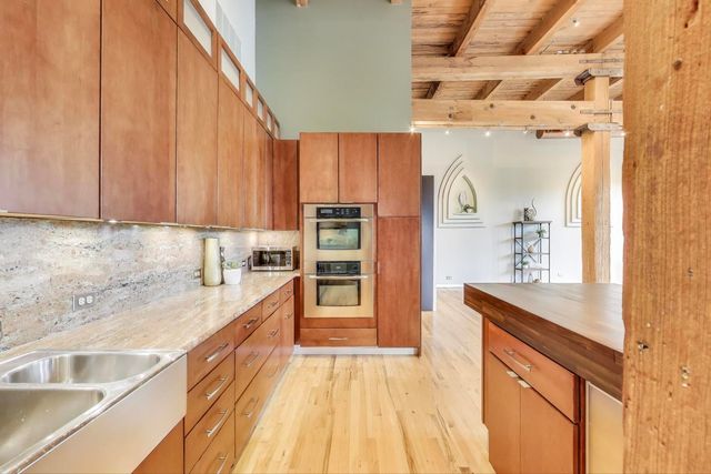 2401 W OHIO Street 31, Chicago, IL 60612