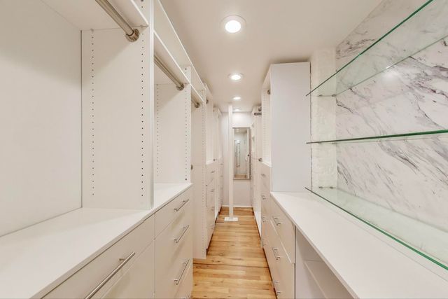 2401 W OHIO Street 31, Chicago, IL 60612