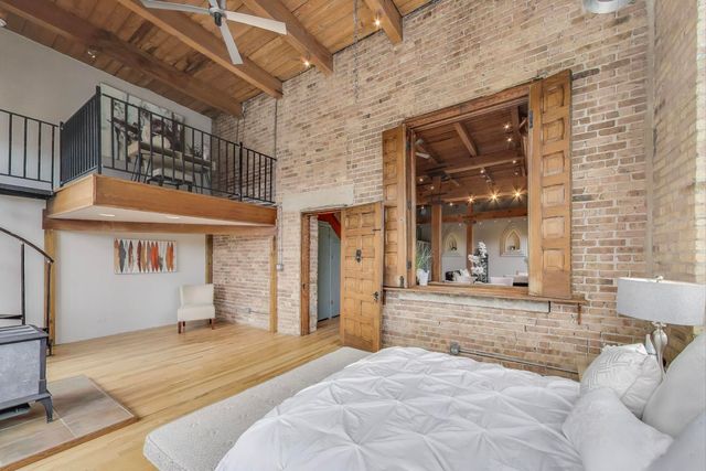 2401 W OHIO Street 31, Chicago, IL 60612