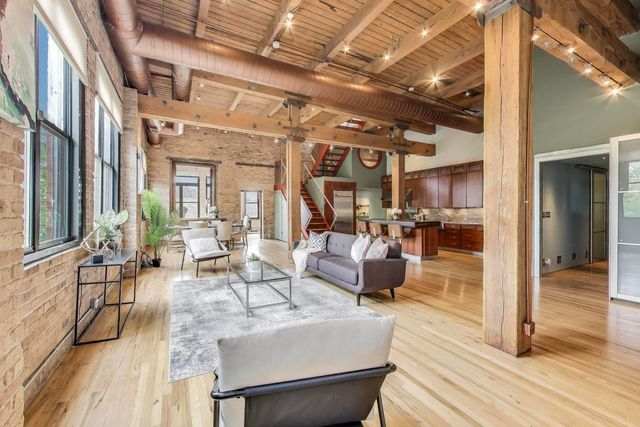 2401 W OHIO Street 31, Chicago, IL 60612