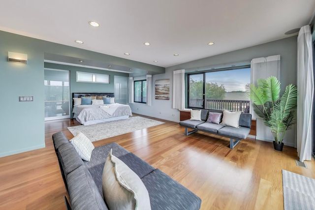 2401 W OHIO Street 31, Chicago, IL 60612