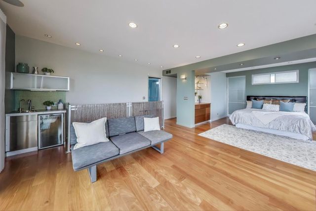 2401 W OHIO Street 31, Chicago, IL 60612