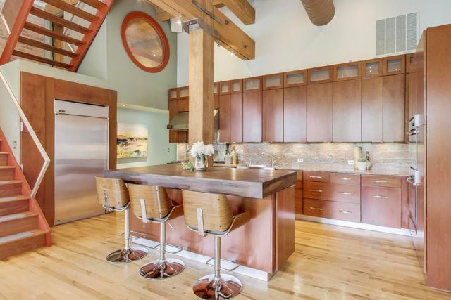 2401 W OHIO Street 31, Chicago, IL 60612