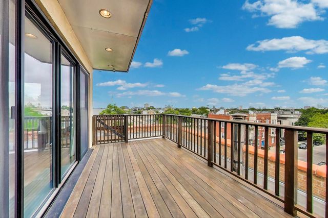 2401 W OHIO Street 31, Chicago, IL 60612