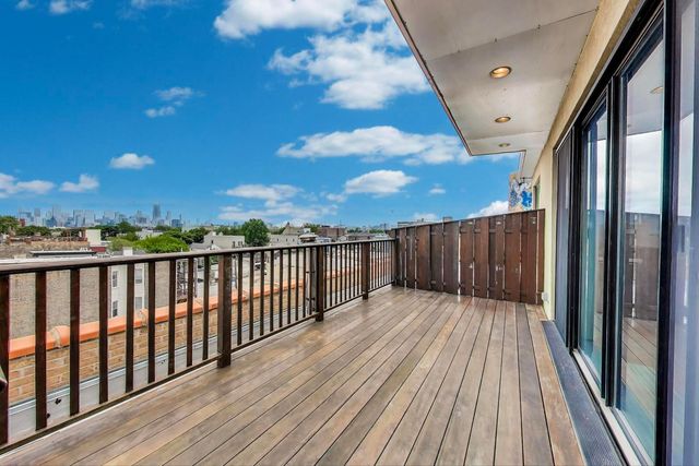 2401 W OHIO Street 31, Chicago, IL 60612