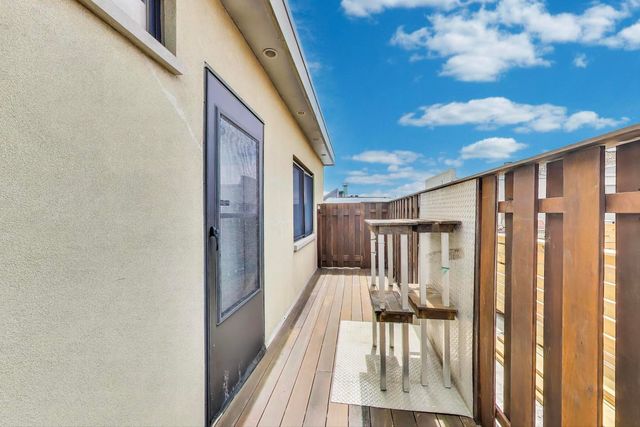 2401 W OHIO Street 31, Chicago, IL 60612