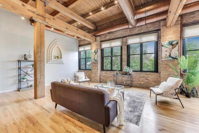 2401 W OHIO Street 31, Chicago, IL 60612