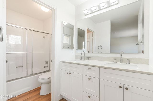 2332 Hampton Avenue, Simi Valley, CA 93063