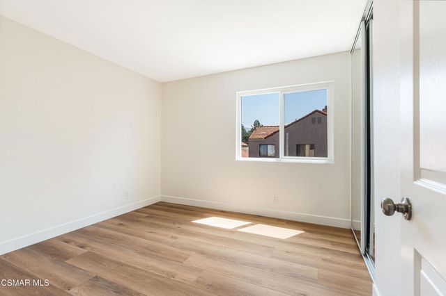 2332 Hampton Avenue, Simi Valley, CA 93063