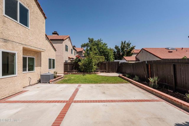 2332 Hampton Avenue, Simi Valley, CA 93063