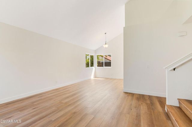 2332 Hampton Avenue, Simi Valley, CA 93063