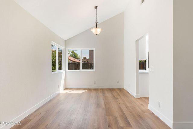 2332 Hampton Avenue, Simi Valley, CA 93063