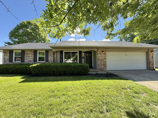 502 Cranewood Dr, Trenton, OH 45067