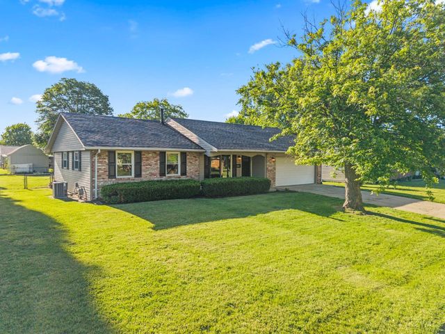 502 Cranewood Dr, Trenton, OH 45067