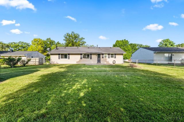 502 Cranewood Dr, Trenton, OH 45067