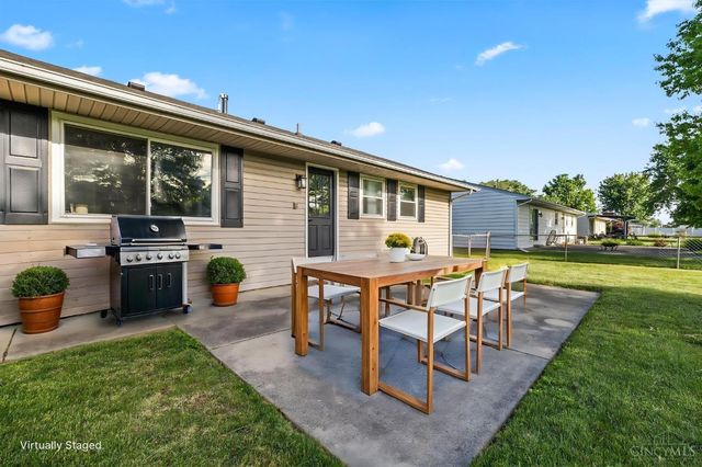 502 Cranewood Dr, Trenton, OH 45067