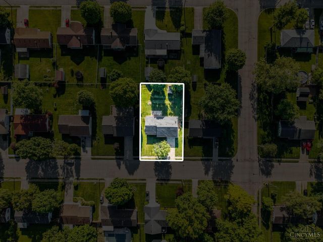 502 Cranewood Dr, Trenton, OH 45067