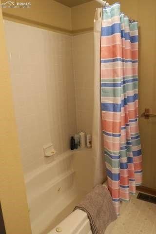 143 Ring Road, Guffey, CO 80820