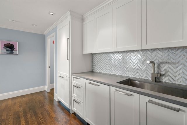 85 E India Row 26AB, Boston, MA 02110