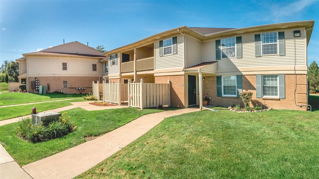 19130 Northridge Road, Northville, MI 48167