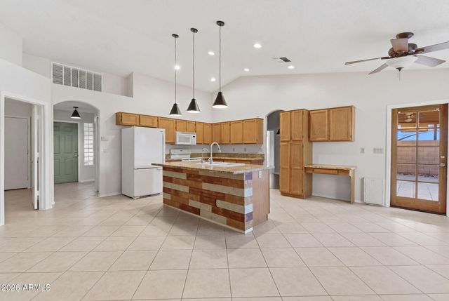 4050 W SAGUARO PARK Lane, Glendale, AZ 85310