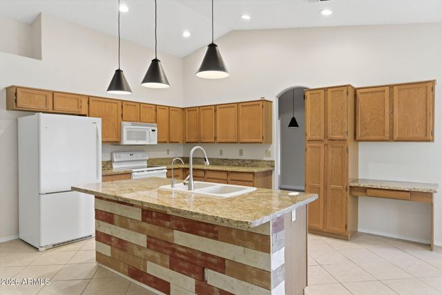 4050 W SAGUARO PARK Lane, Glendale, AZ 85310