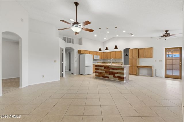 4050 W SAGUARO PARK Lane, Glendale, AZ 85310