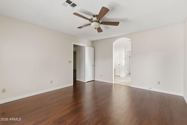 4050 W SAGUARO PARK Lane, Glendale, AZ 85310