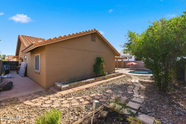 4050 W SAGUARO PARK Lane, Glendale, AZ 85310