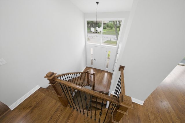 1117 Barberry Court, Downers Grove, IL 60515