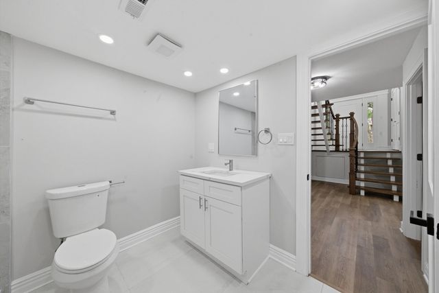 1117 Barberry Court, Downers Grove, IL 60515