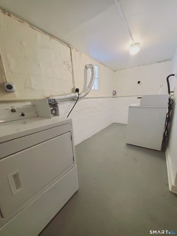47 Lindale Street B, Stamford, CT 06902