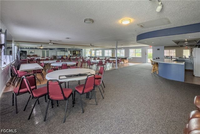 6777 Winkler RD 236, Fort Myers, FL 33919