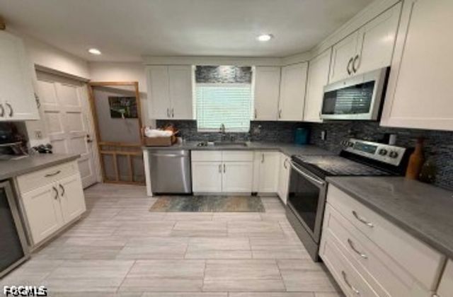 6777 Winkler RD 236, Fort Myers, FL 33919