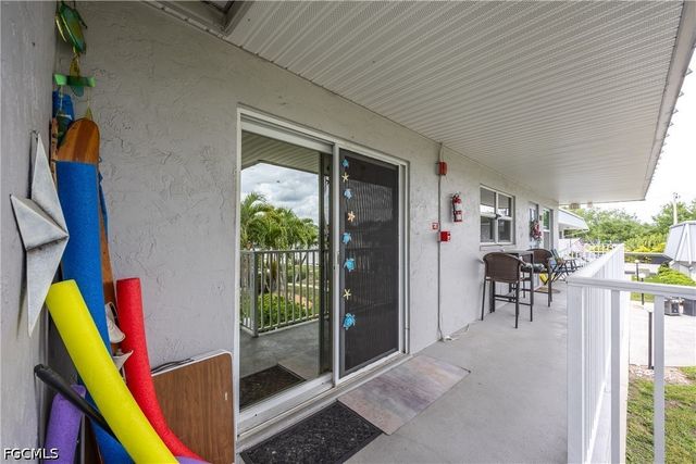 6777 Winkler RD 236, Fort Myers, FL 33919