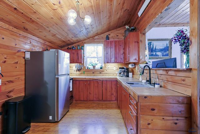 313 MILL ST, Lead, SD 57754