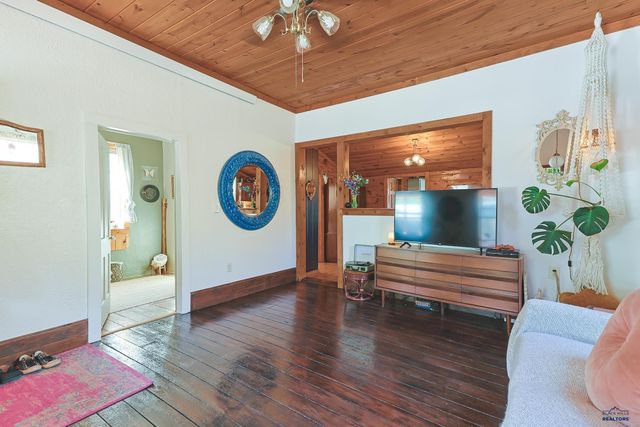 313 MILL ST, Lead, SD 57754