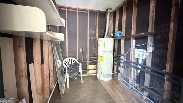 1664 Barrett Drive NW, Atlanta, GA 30318